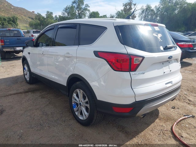 1FMCU0GD2KUA55048 Ford ESCAPE SE