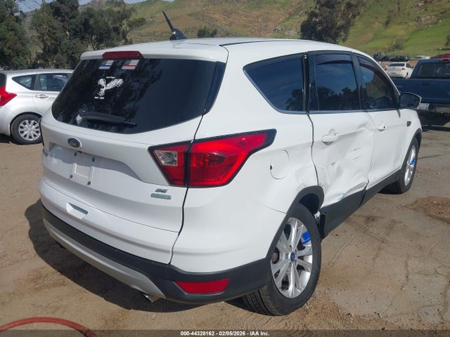1FMCU0GD2KUA55048 Ford ESCAPE SE
