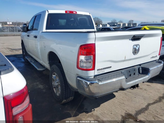 44328182 :رقم المزاد ، 3C6UR5DLXRG106027 vin ، 2024 Ram 2500 مزاد بيع