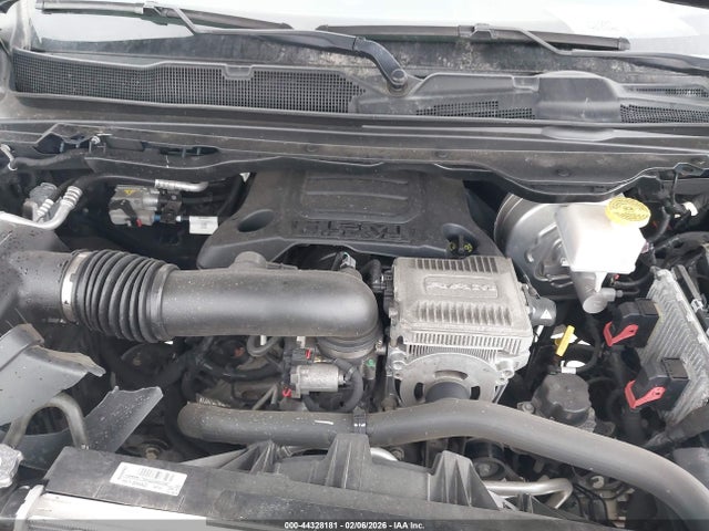2020 Ram 1500 Big Horn  4x4 5'7 Box მანქანა იყიდება აუქციონზე, vin: 1C6SRFFTXLN286344, აუქციონის ნომერი: 44328181