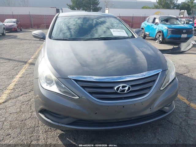 5NPEB4ACXEH881560 Hyundai SONATA GLS