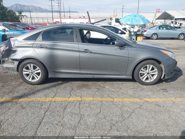 5NPEB4ACXEH881560 Hyundai SONATA GLS