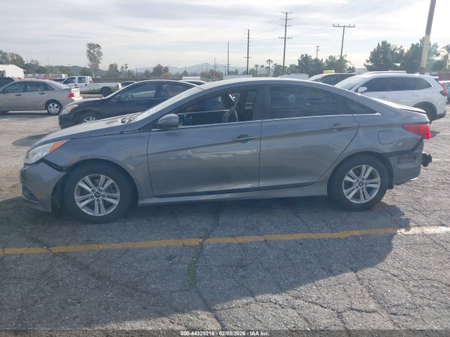 5NPEB4ACXEH881560 Hyundai SONATA GLS