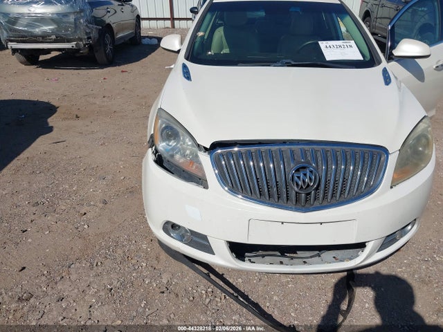 44328218 :رقم المزاد ، 1G4PS5SK5C4142650 vin ، 2012 Buick Verano Leather Group مزاد بيع