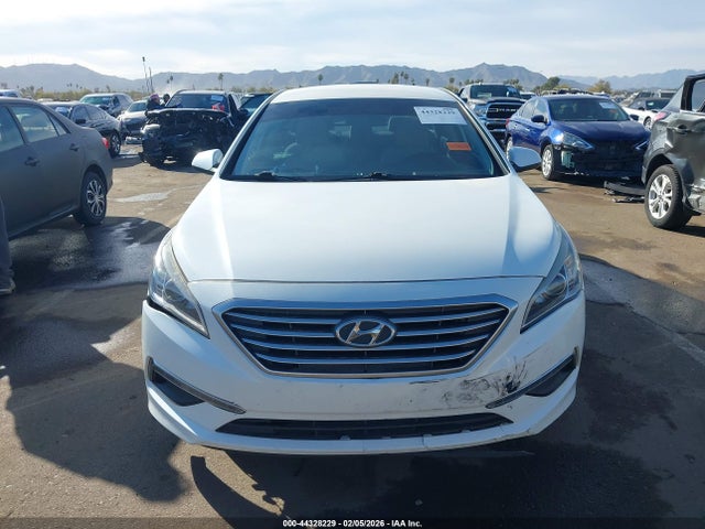 Hyundai SONATA SE 2015 5NPE24AF4FH065343 Image 11