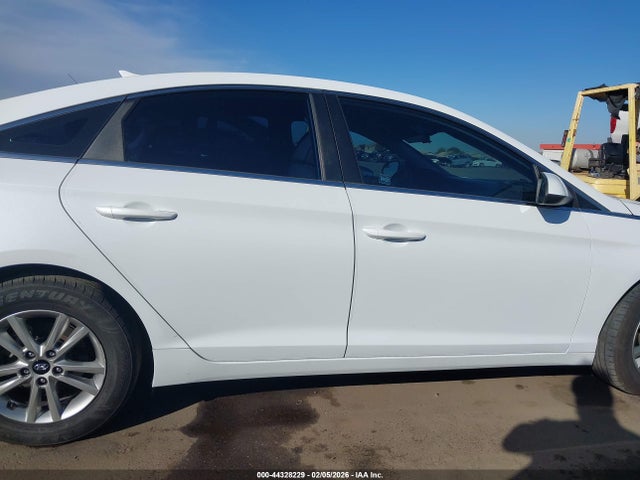 Hyundai SONATA SE 2015 5NPE24AF4FH065343 Image 12