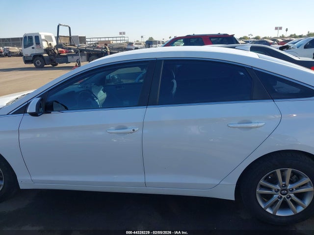 Hyundai SONATA SE 2015 5NPE24AF4FH065343 Image 13