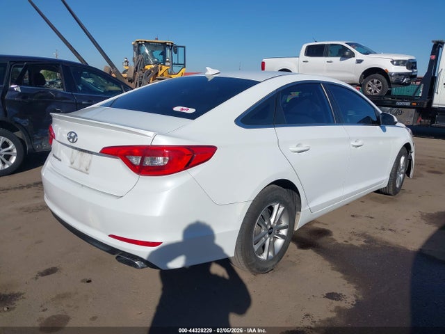 Hyundai SONATA SE 2015 5NPE24AF4FH065343 Image 4