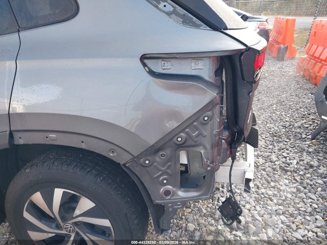 3VVCR7RM1SM027615 Volkswagen Tiguan 2.0t S