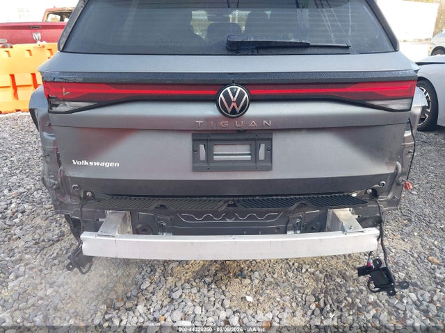 3VVCR7RM1SM027615 Volkswagen Tiguan 2.0t S