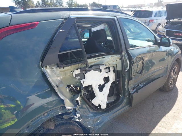 KNDCR3LE0R5163419 KIA NIRO EX