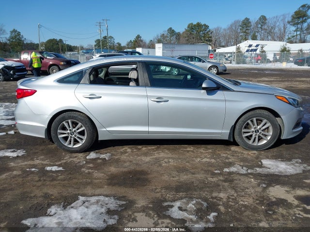 Hyundai SONATA SE 2015 5NPE24AF7FH199084 Image 13