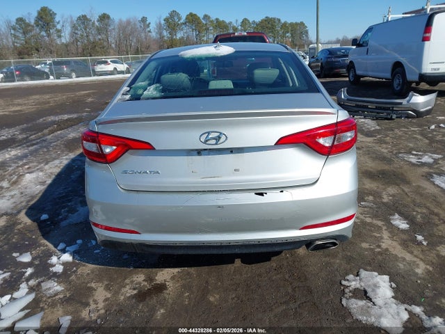 Hyundai SONATA SE 2015 5NPE24AF7FH199084 Image 16