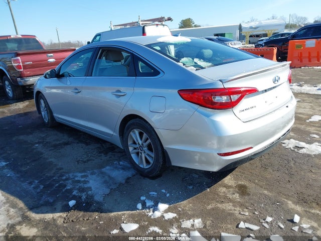 Hyundai SONATA SE 2015 5NPE24AF7FH199084 Image 3