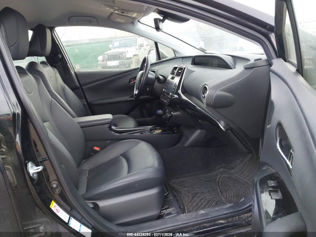 JTDL9MFU2M3026253 Toyota Prius Xle Awd-e