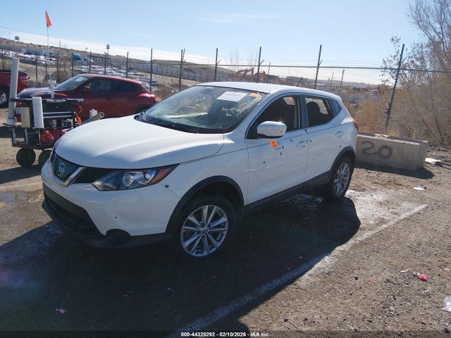 JN1BJ1CP1JW162208 Nissan Rogue Sport S