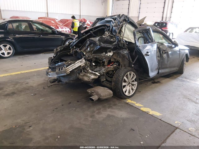 WAUGMAF43HN048459 Audi A4 2.0t Ultra Premium