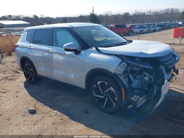 2022 MITSUBISHI OUTLANDER JA4J3UA8XNZ011303 Photo 0