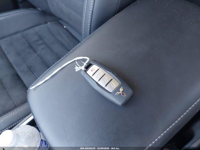 2022 MITSUBISHI OUTLANDER JA4J3UA8XNZ011303 Photo 10