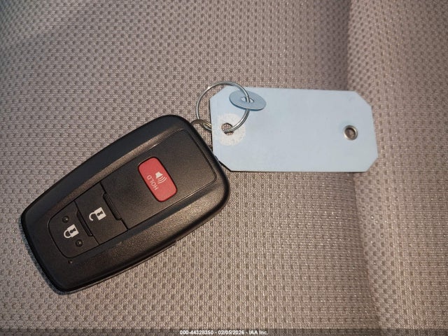 JTDKAMFU6M3147869 Toyota Prius L Eco