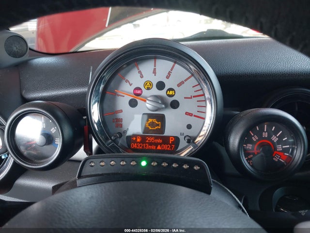 2008 MINI COOPER S WMWMF73548TV32665 Photo 6