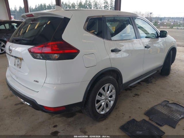 Nissan ROGUE S 2017 KNMAT2MVXHP518603 Image 4
