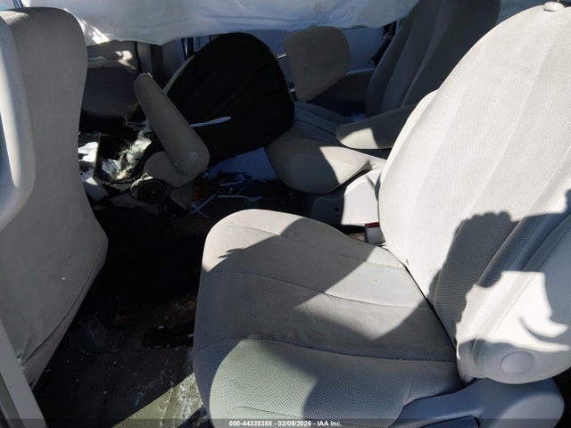5TDZK3DC6ES452241 Toyota Sienna L V6 7 Passenger