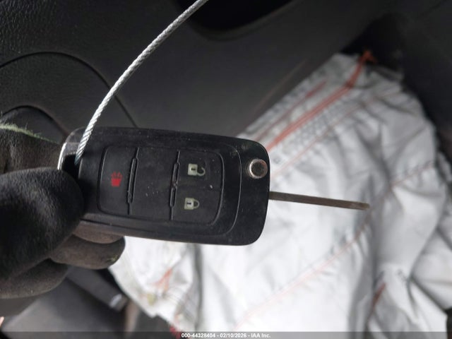 3GNCJKSB7JL186992 Chevrolet TRAX LS