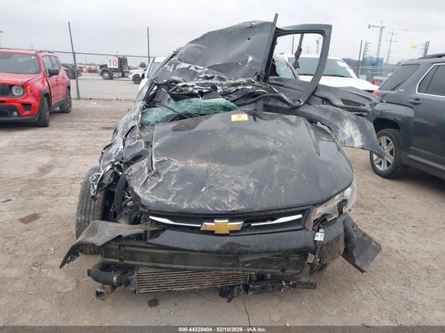 3GNCJKSB7JL186992 Chevrolet TRAX LS