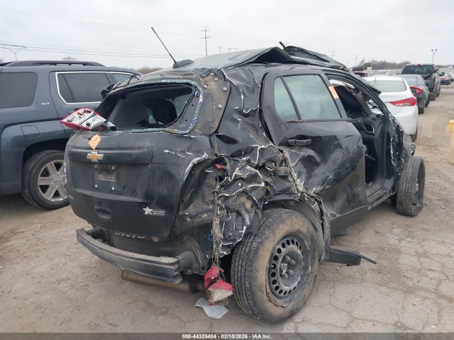 3GNCJKSB7JL186992 Chevrolet TRAX LS