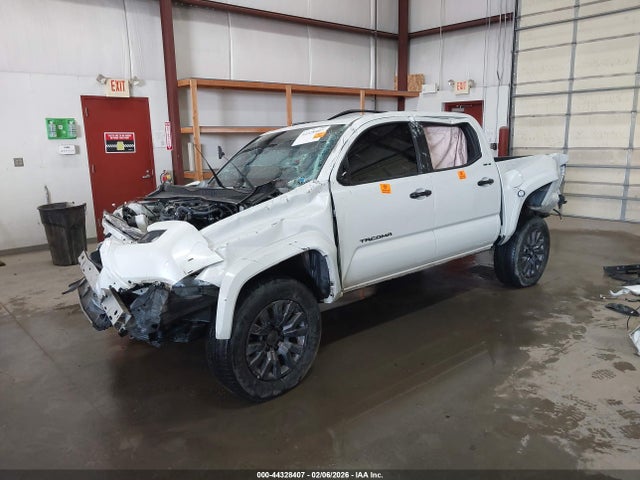 3TYGZ5AN8PT165298 Toyota Tacoma Limited