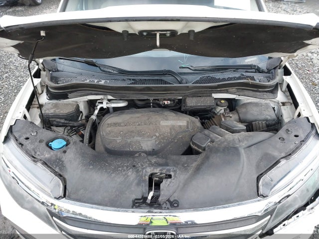 2016 HONDA PILOT 5FNYF6H7XGB109910 Photo 9