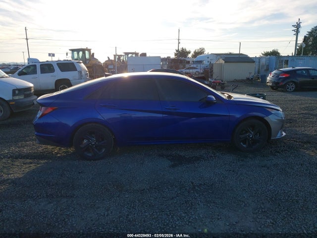 5NPLM4AG6MH019195 Hyundai ELANTRA SEL