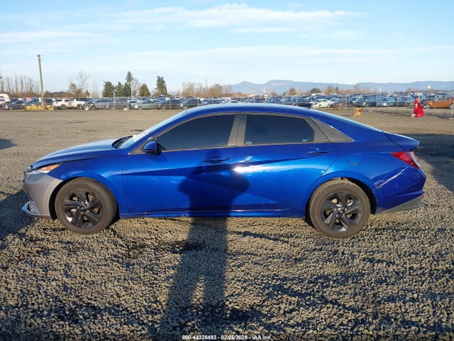 5NPLM4AG6MH019195 Hyundai ELANTRA SEL