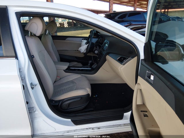 5NPE24AF7HH476304 Hyundai SONATA SE