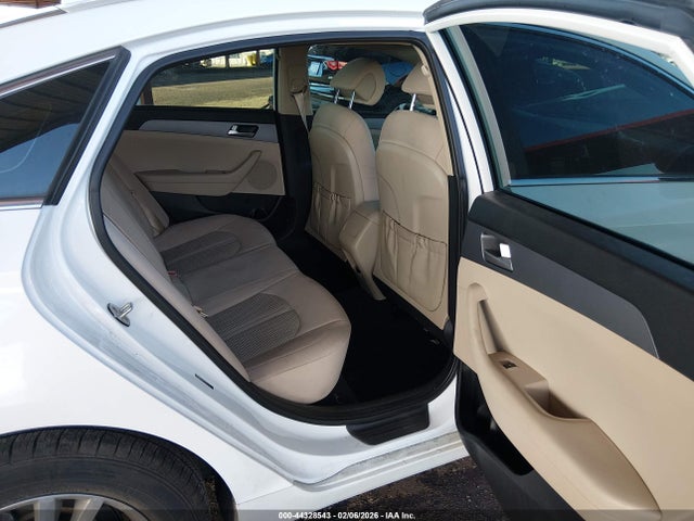 5NPE24AF7HH476304 Hyundai SONATA SE