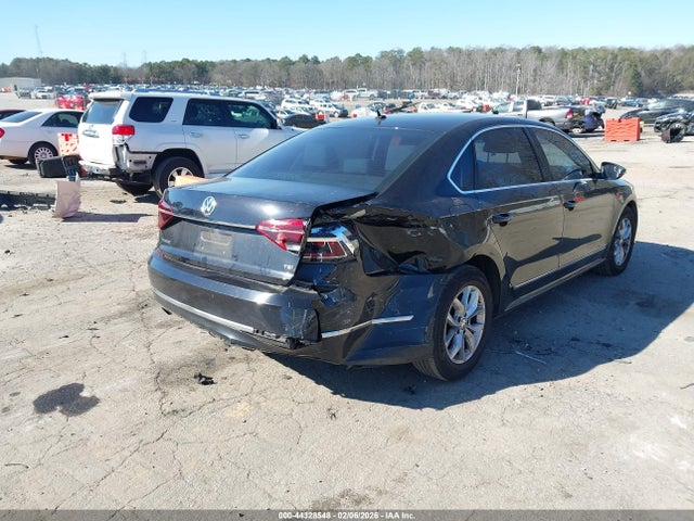 44328548 :رقم المزاد ، 1VWAT7A33HC052856 vin ، 2017 Volkswagen Passat 1.8t S مزاد بيع