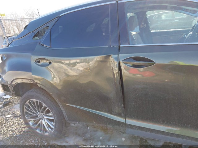 44328549 :رقم المزاد ، 2T2JZMDA6NC320775 vin ، 2022 Lexus Rx 350 مزاد بيع