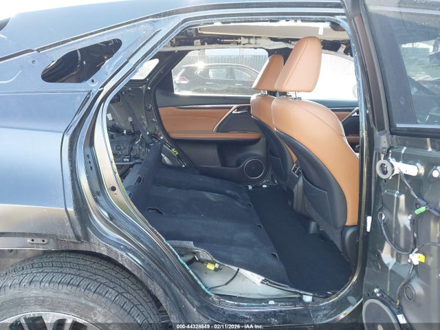 44328549 :رقم المزاد ، 2T2JZMDA6NC320775 vin ، 2022 Lexus Rx 350 مزاد بيع