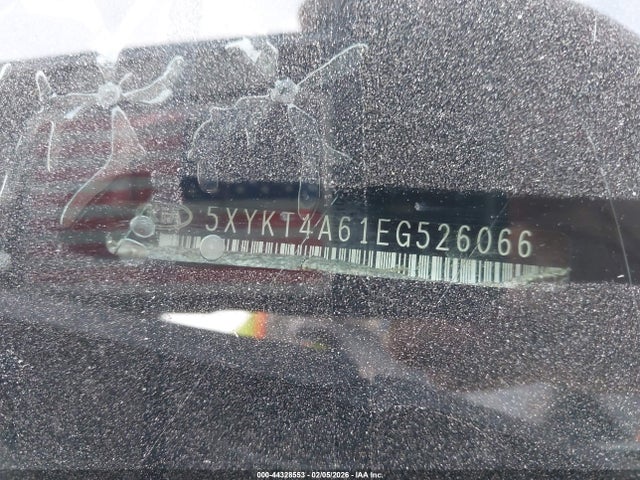 5XYKT4A61EG526066 KIA SORENTO LX