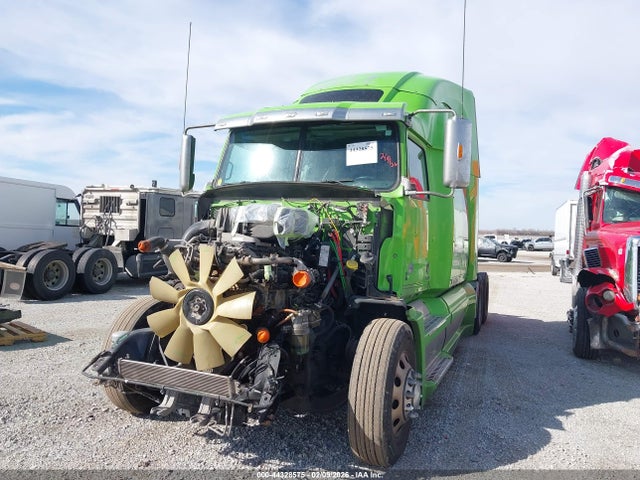 2022 Western Star 5700 Xe Set Back Axle W/sleeper მანქანა იყიდება აუქციონზე, vin: 5KJJBHDR9NLNN2546, აუქციონის ნომერი: 44328575