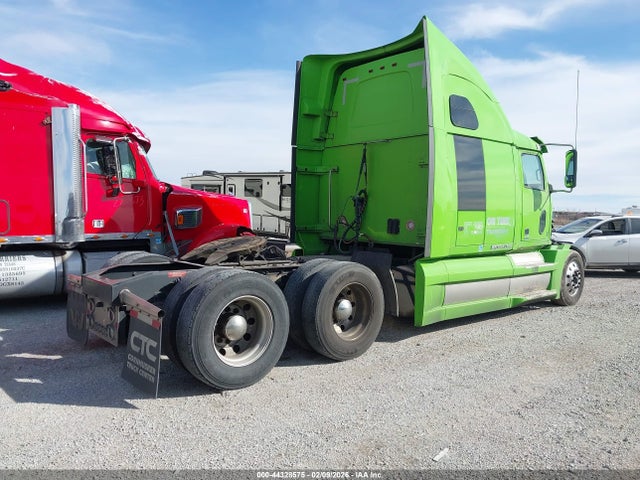 2022 Western Star 5700 Xe Set Back Axle W/sleeper მანქანა იყიდება აუქციონზე, vin: 5KJJBHDR9NLNN2546, აუქციონის ნომერი: 44328575