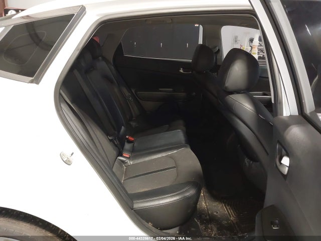 5XXGT4L38JG242179 KIA Optima S