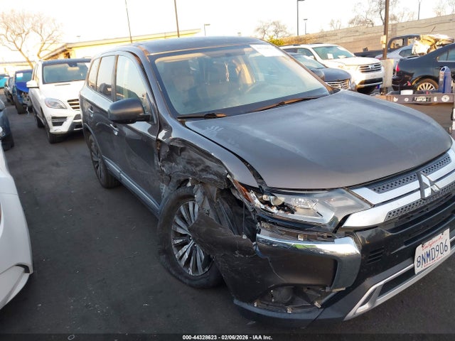 Mitsubishi Outlander Es 2.4 2020 JA4AD2A33LZ018967 Image 14
