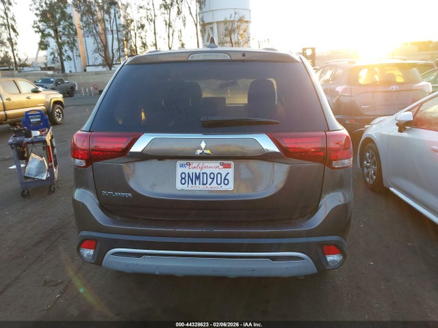 Mitsubishi Outlander Es 2.4 2020 JA4AD2A33LZ018967 Image 17