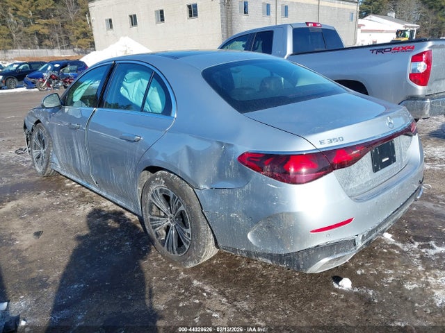 2025 MERCEDES-BENZ E 350 W1KLF4HB9SA146294 Photo 2