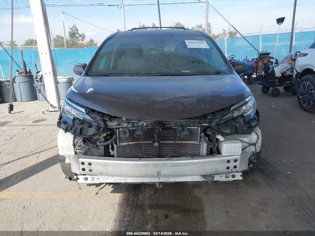 Toyota SIENNA LE 2021 5TDBRKEC0MS073840 Image 12
