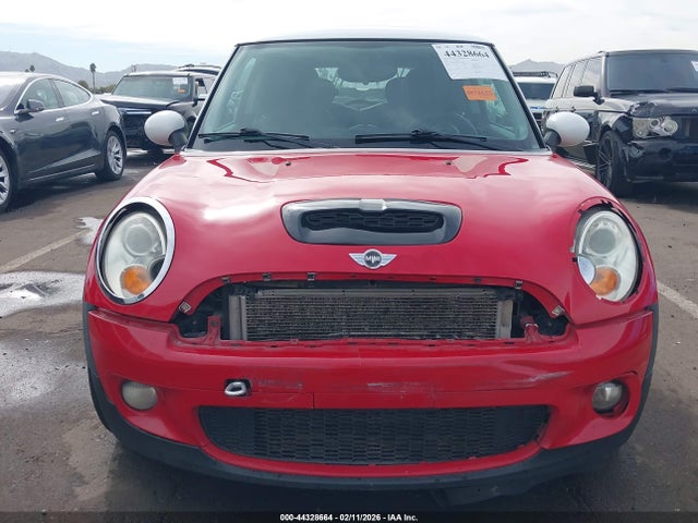 2008 MINI COOPER S WMWMF735X8TV37918 Photo 5