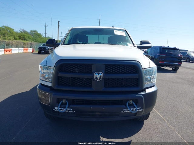 3C63R3GT7HG778492 RAM 3500 Tradesman 4x4 8&#039; Box