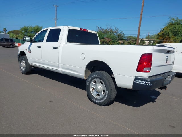 3C63R3GT7HG778492 RAM 3500 Tradesman 4x4 8&#039; Box